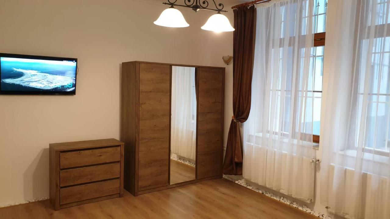 A Piece Of History In Moscovitz Palace Oradea Eksteriør billede